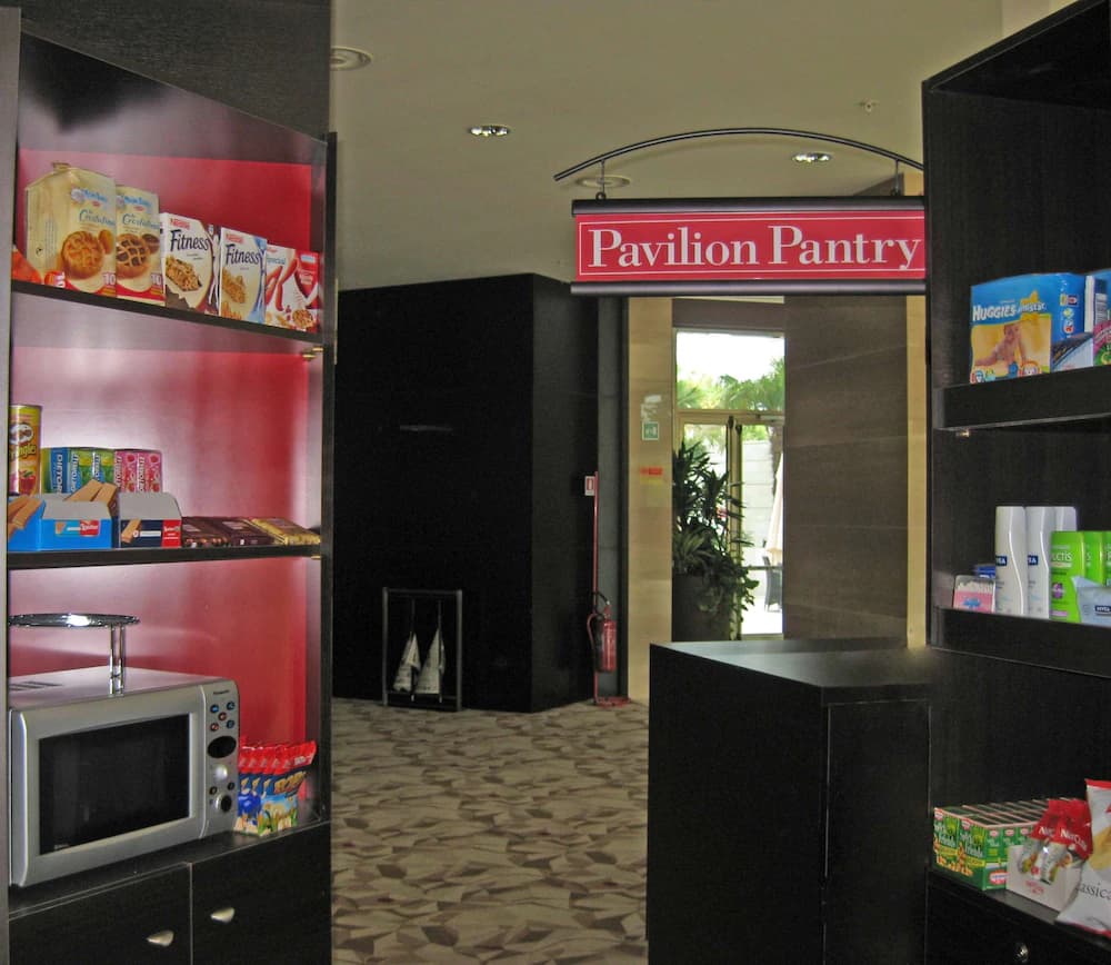 Snack bar