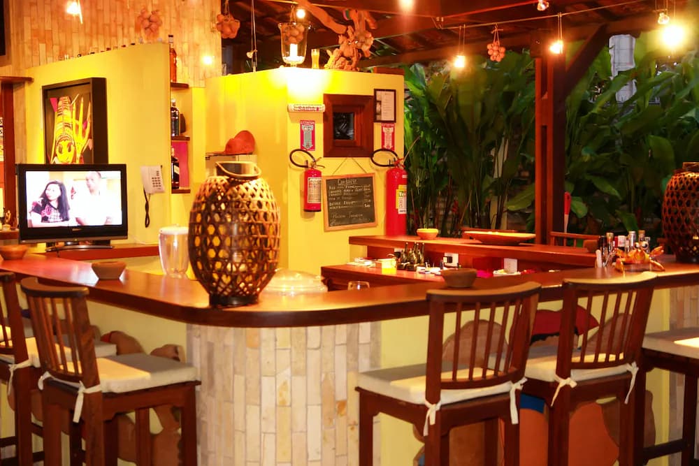 Poolside bar