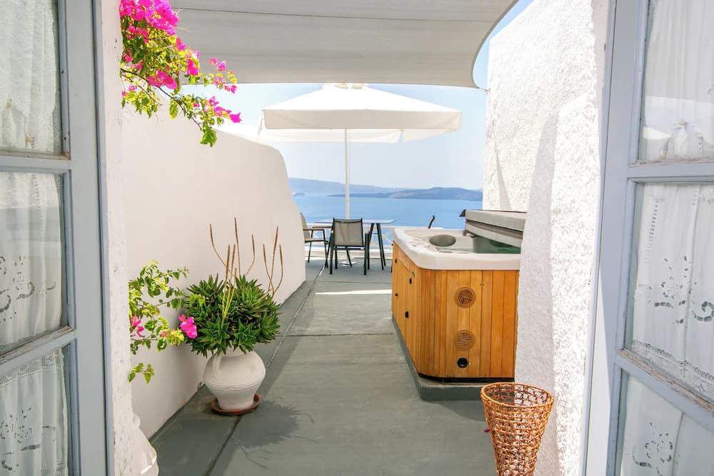 Beach/ocean view