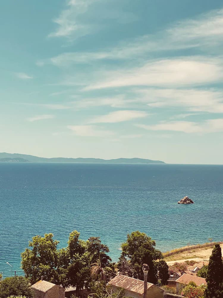 Beach/ocean view