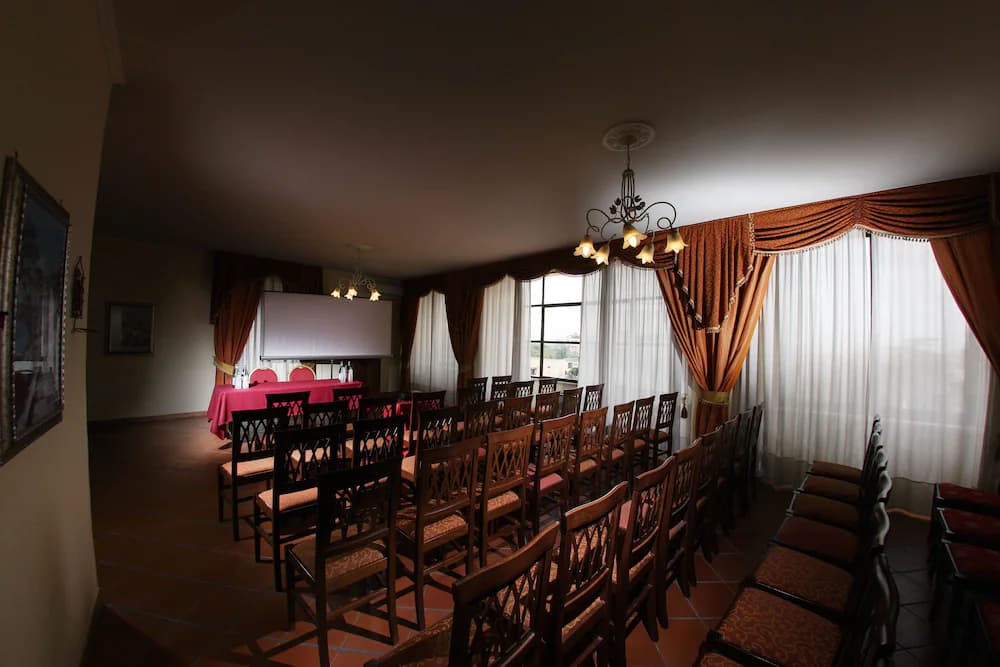Meeting facility