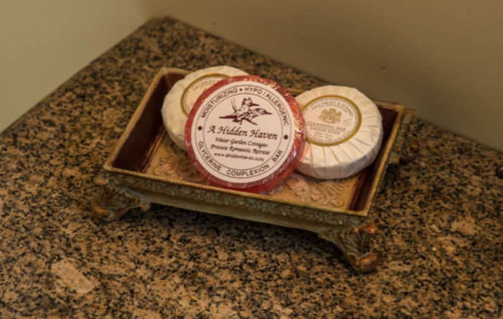 Bathroom amenities