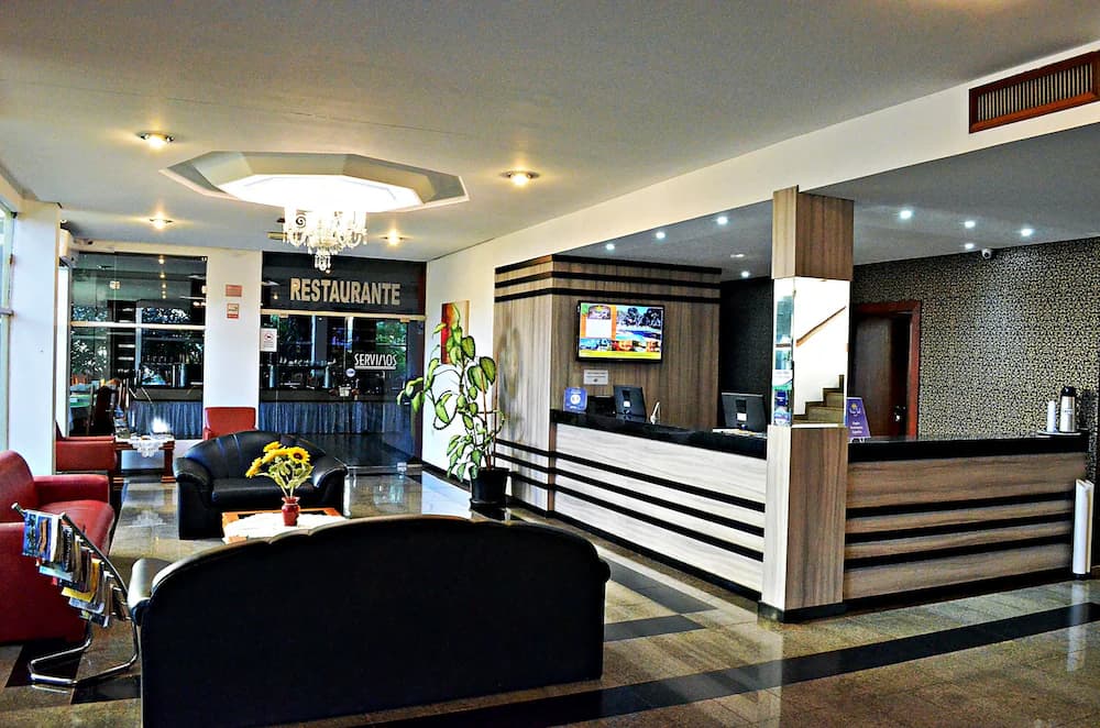 Check-in/check-out kiosk