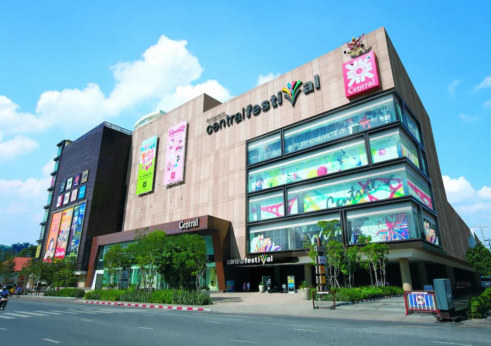 Shopping mall