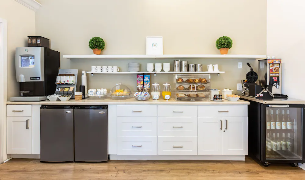 Breakfast area