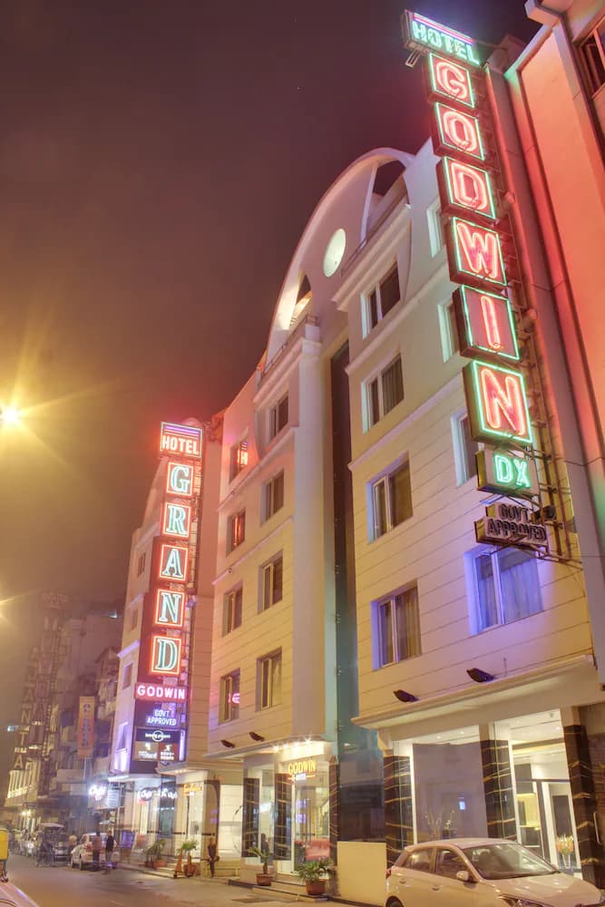 Front of property - evening/night