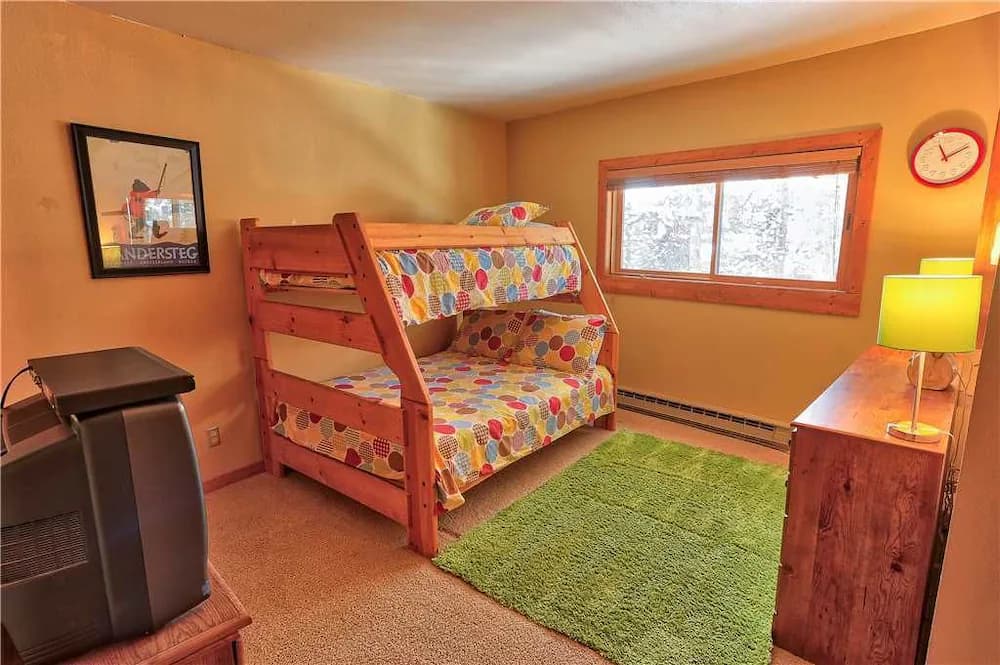 Children's theme room