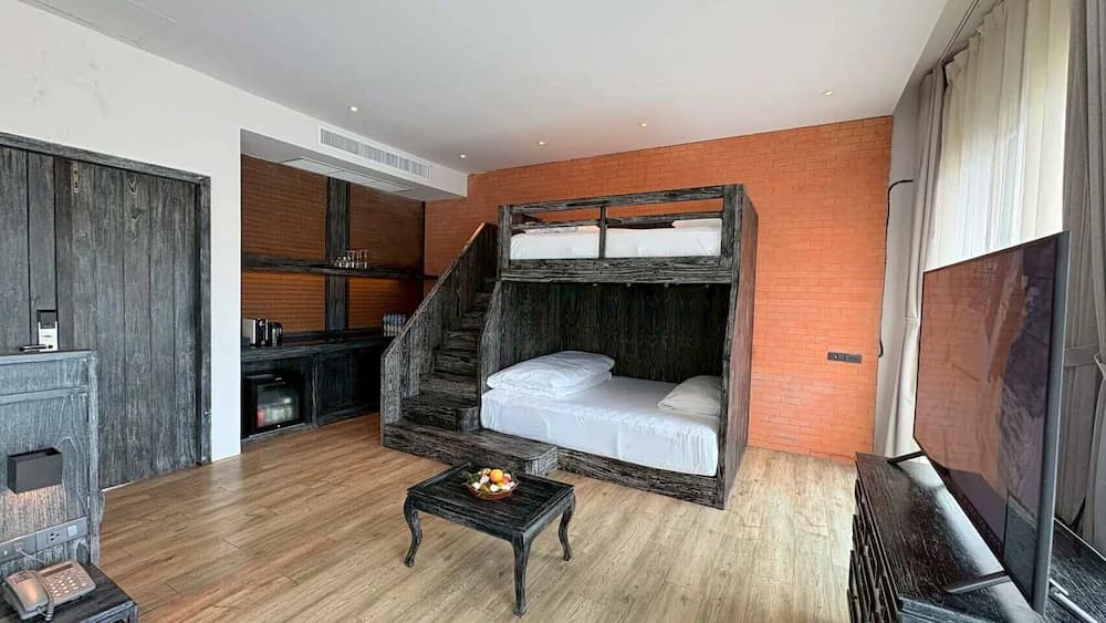 Room amenity