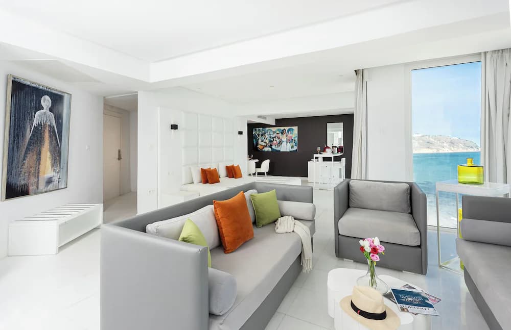 Beach/ocean view