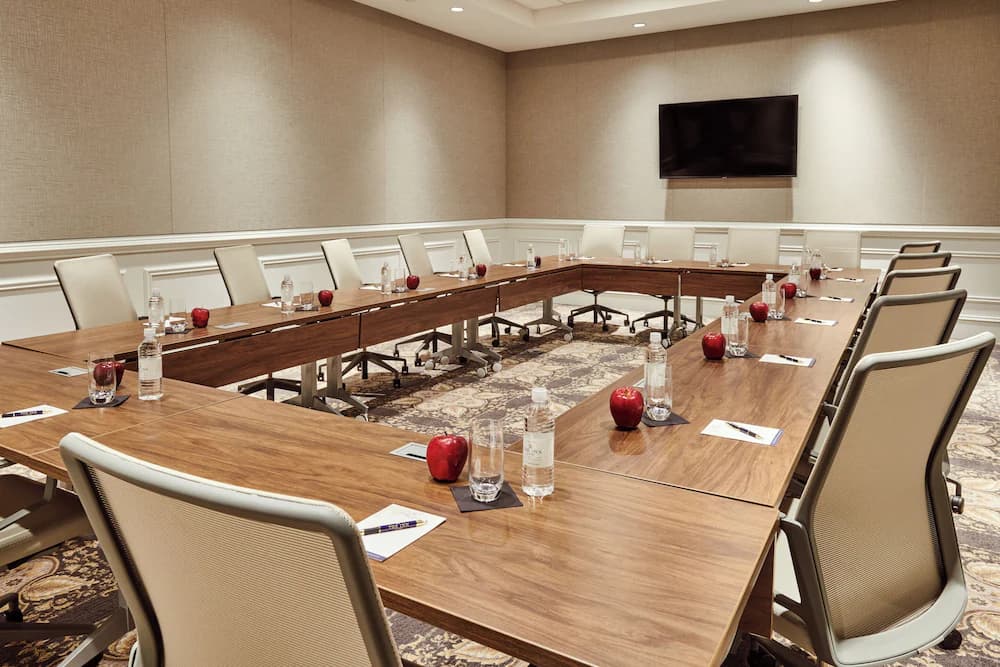 Meeting facility