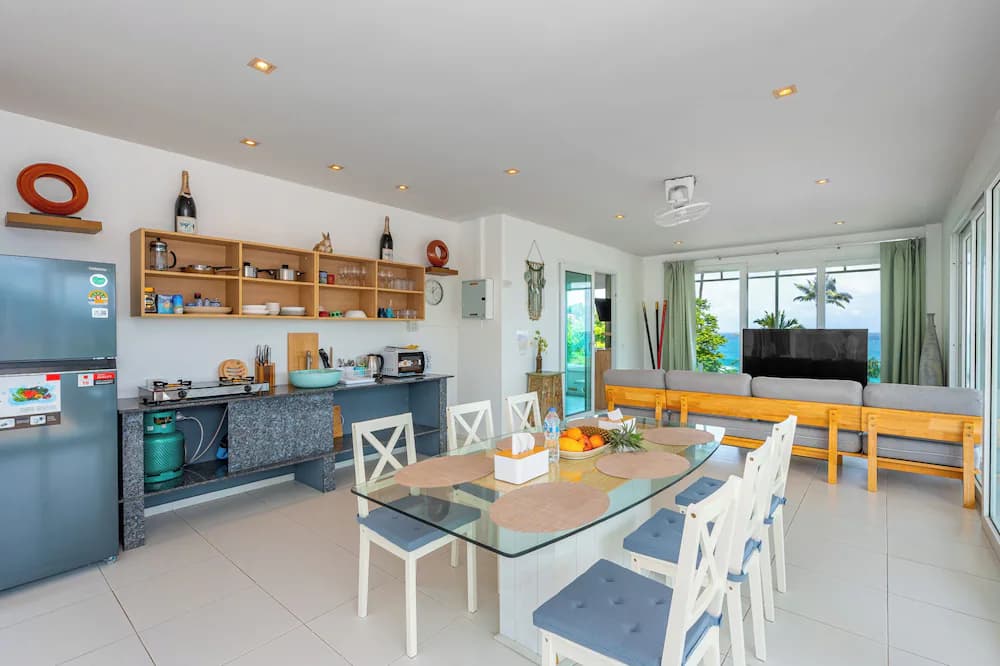 In-room dining