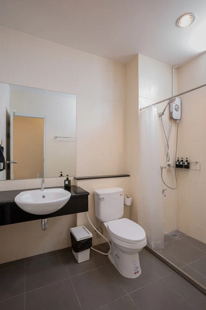 Bathroom shower