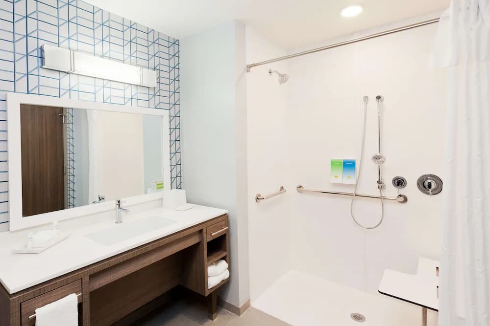 Bathroom shower