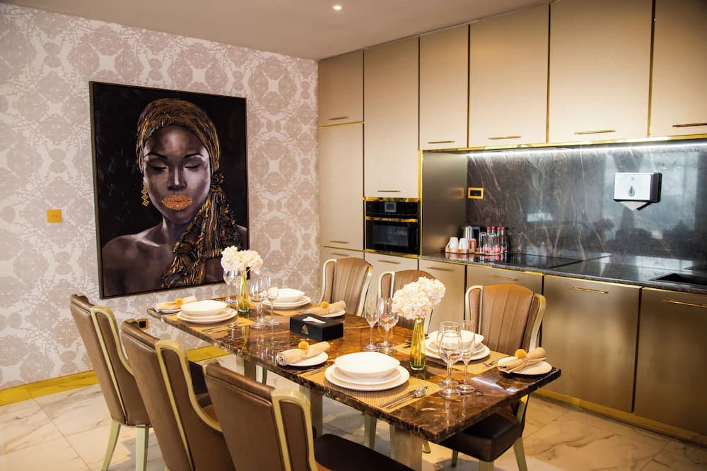 Private kitchenette