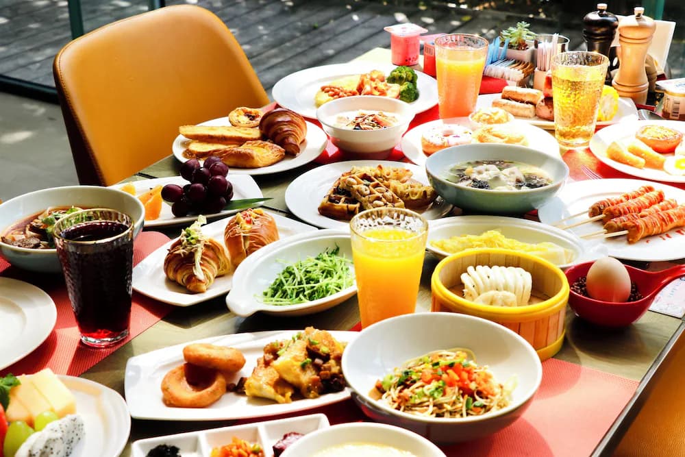 Breakfast buffet