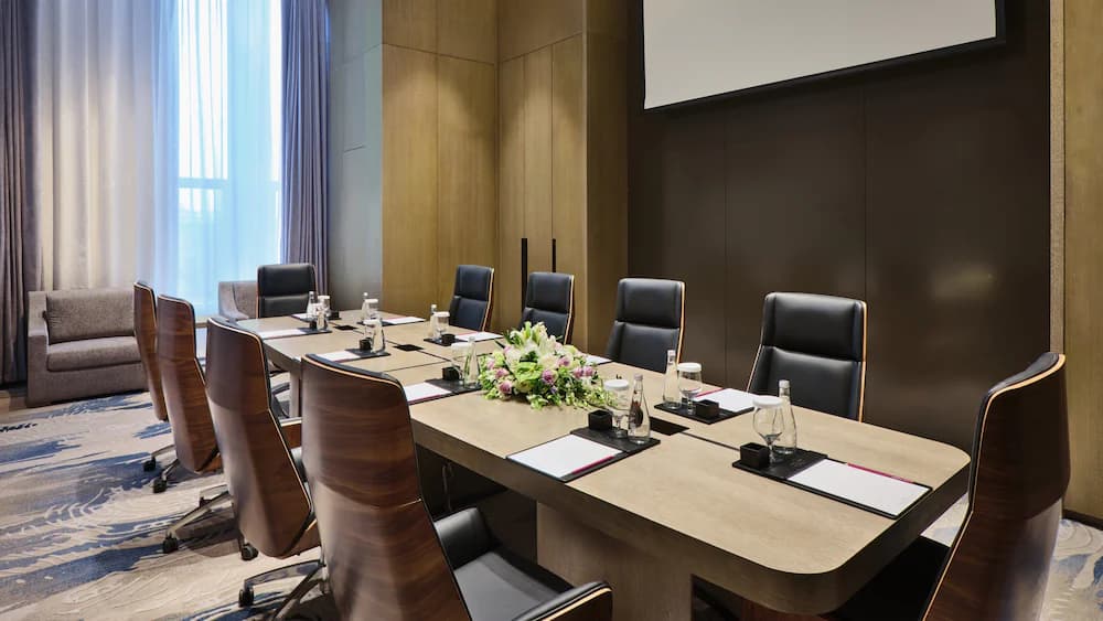 Meeting facility