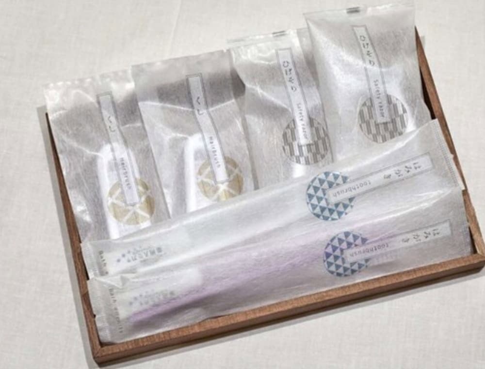 Bathroom amenities