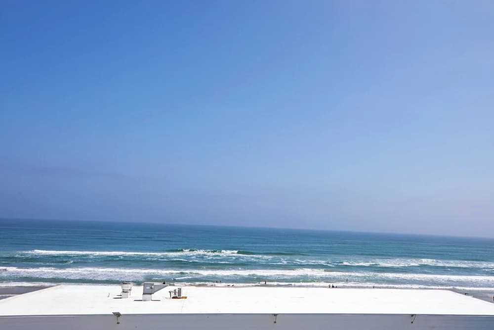 Beach/ocean view