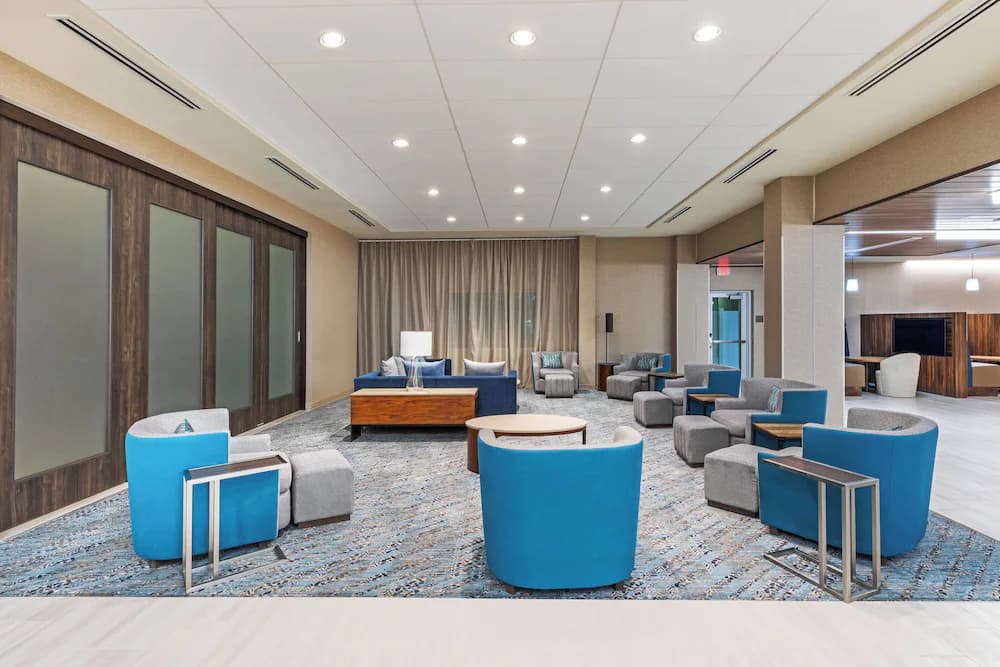 Lobby lounge