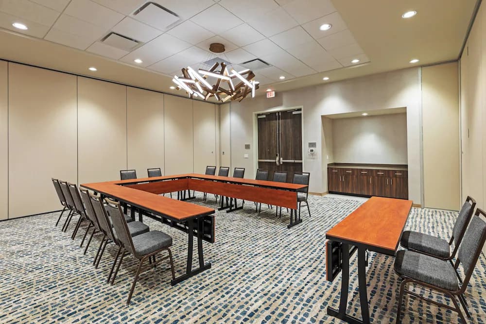 Meeting facility