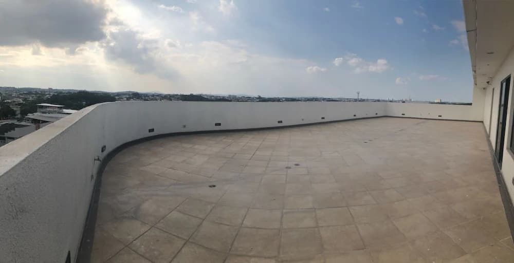 Sundeck