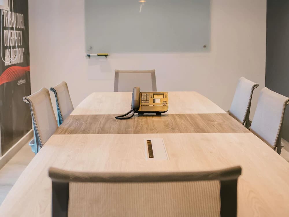 Meeting facility