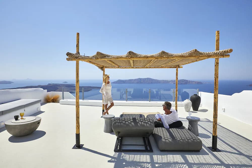 Infinity pool