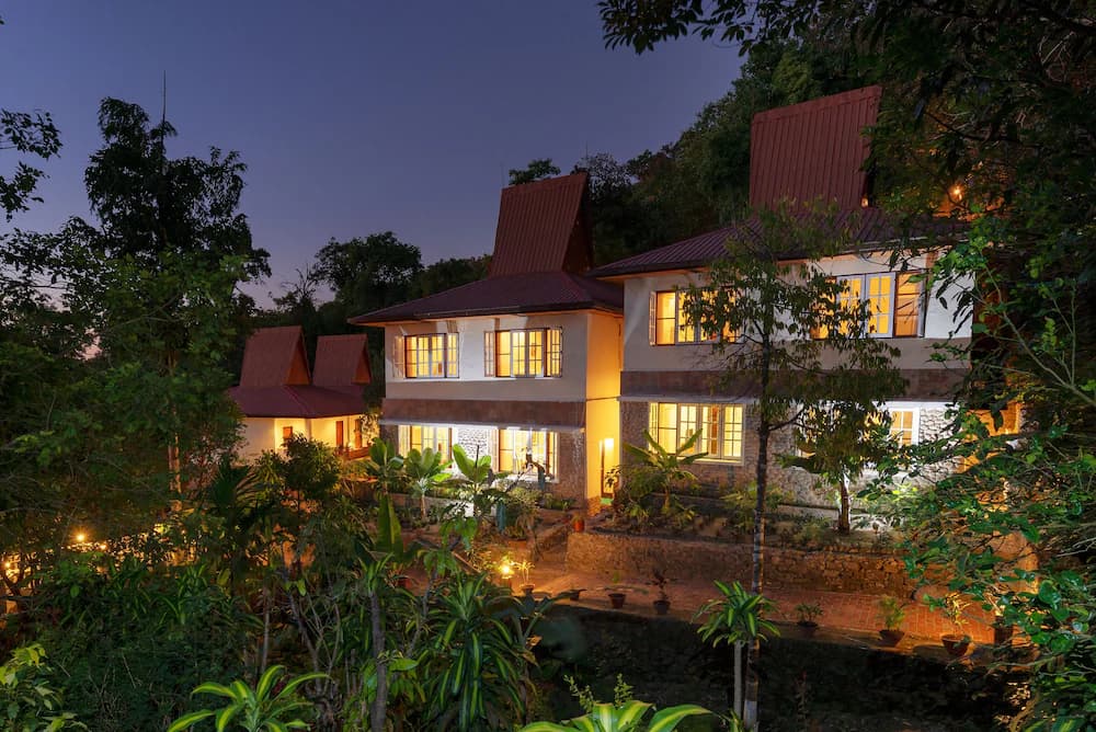 Front of property - evening/night
