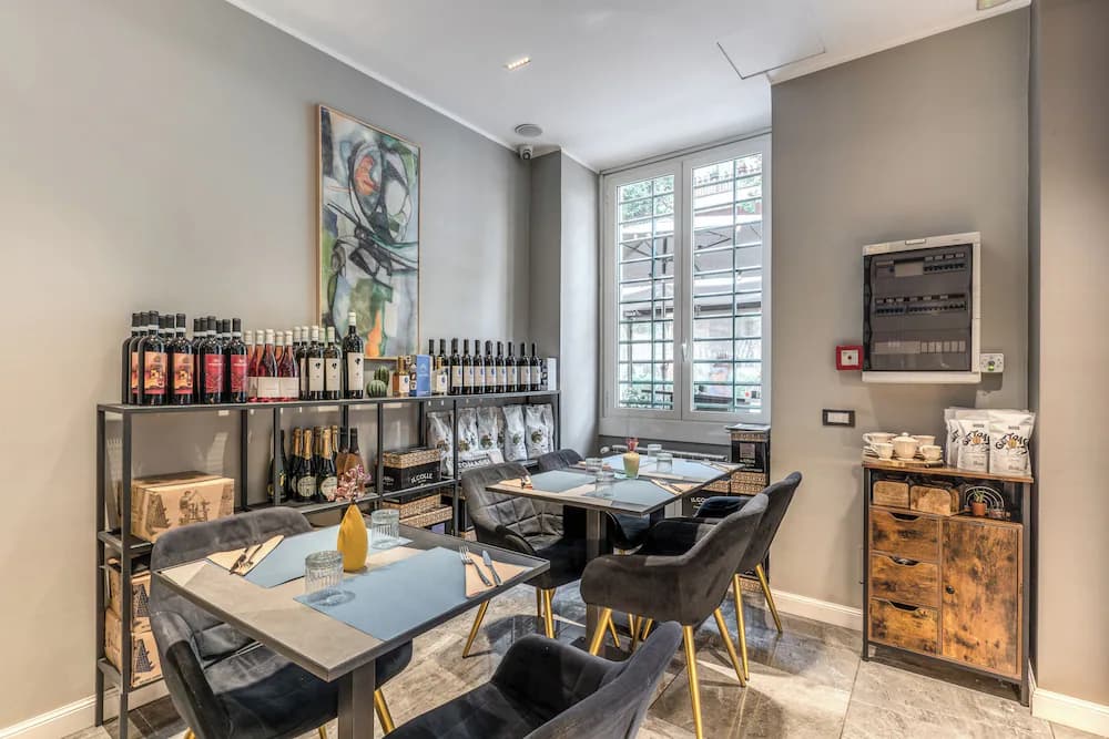 Breakfast area