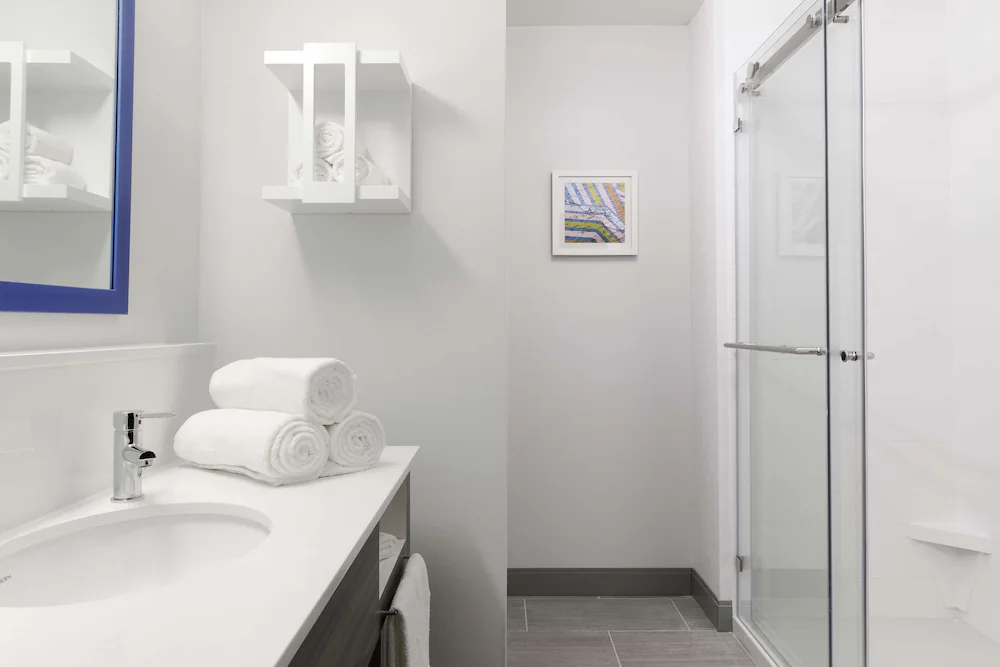 Bathroom shower