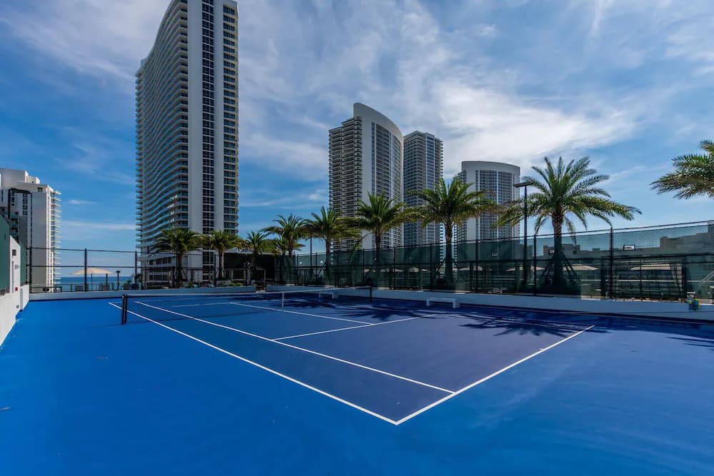 Tennis court