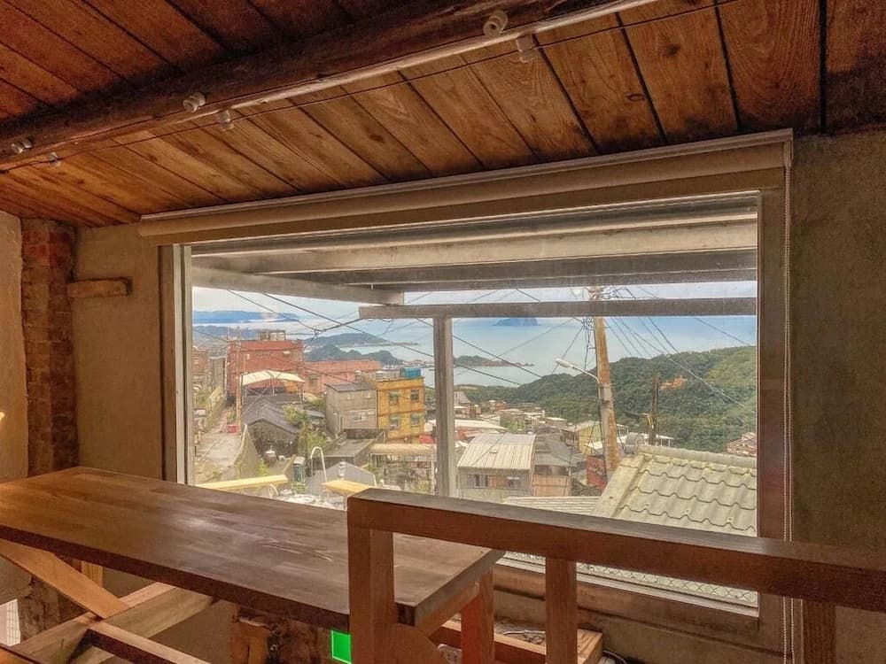 Beach/ocean view