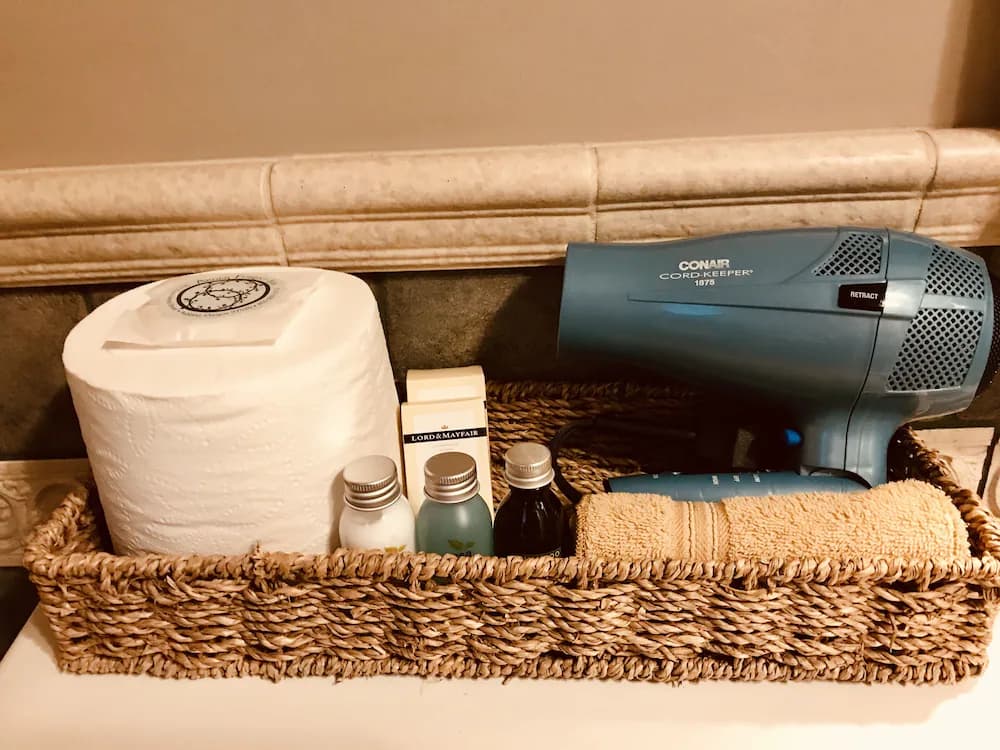 Bathroom amenities