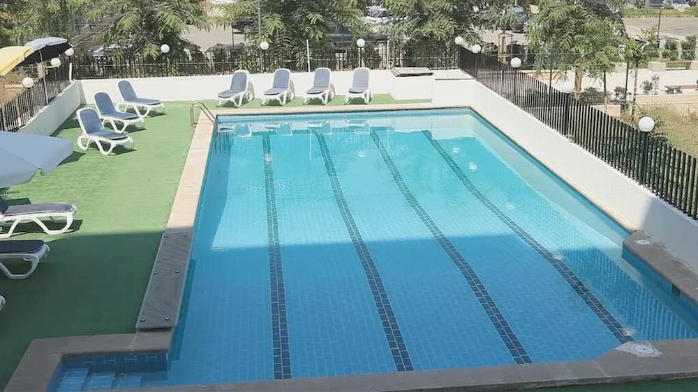 Rooftop pool