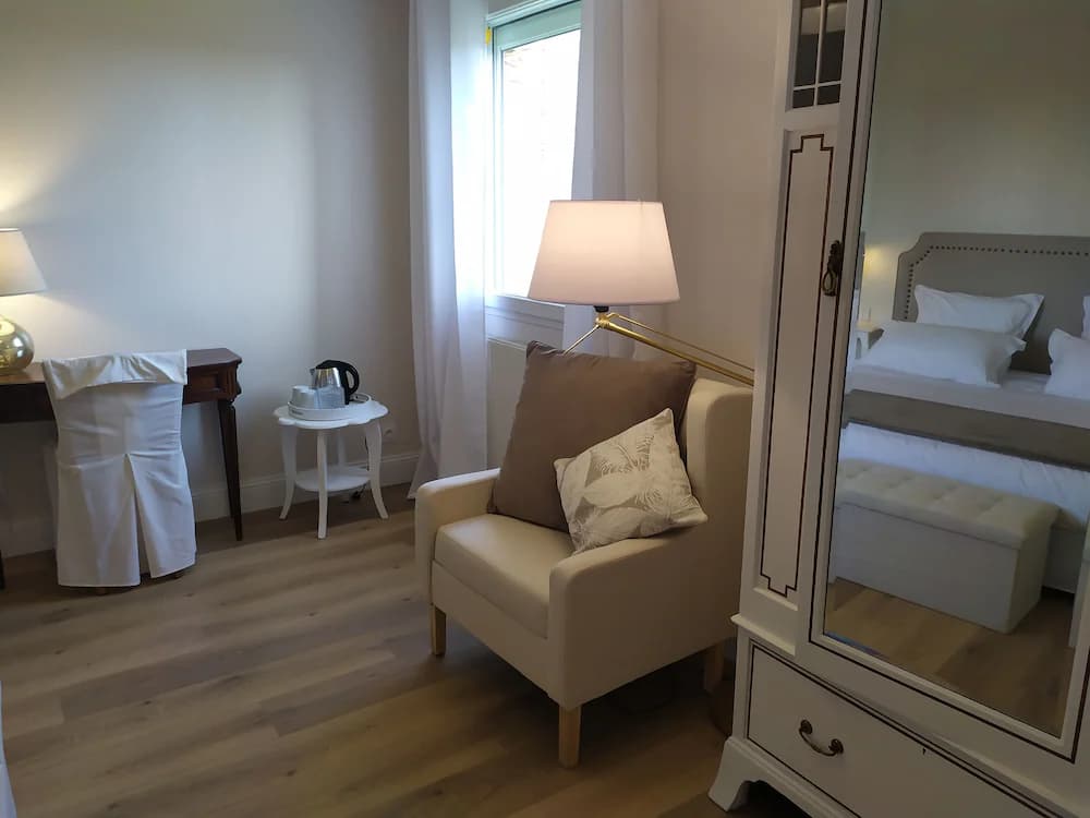 Room amenity