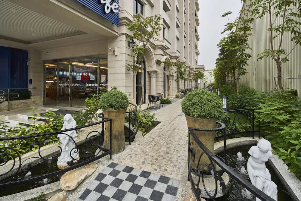 Courtyard view