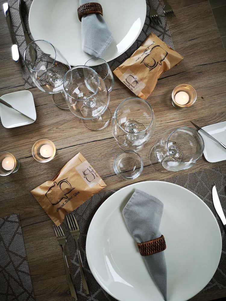 Couples dining