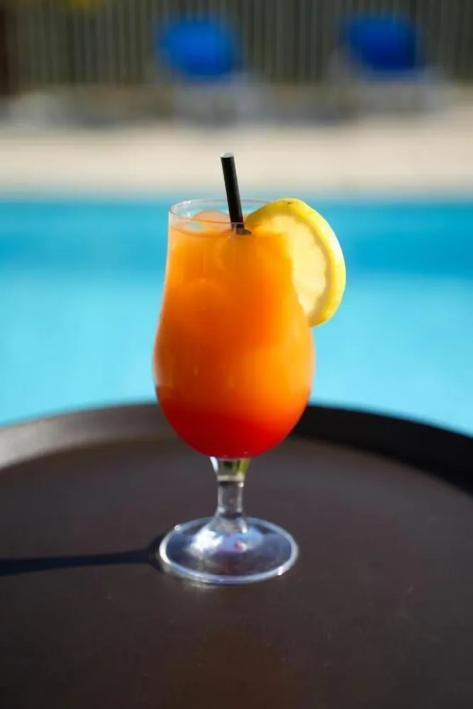 Poolside bar