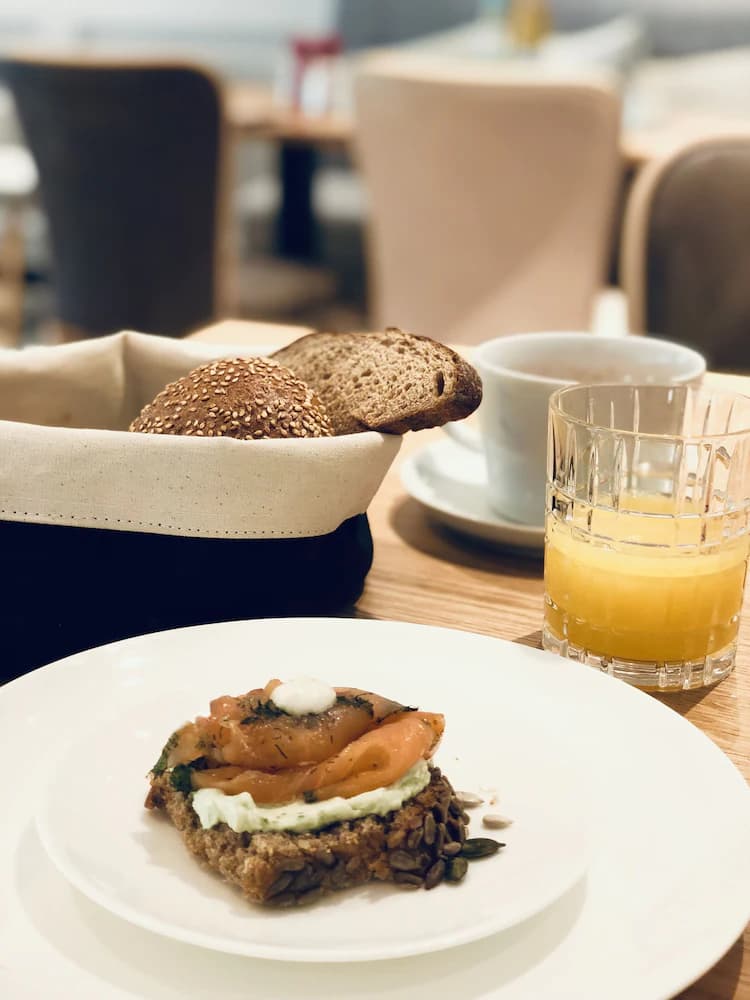 Breakfast meal