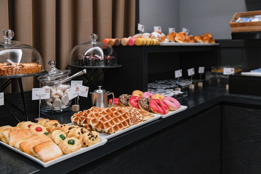 Breakfast buffet