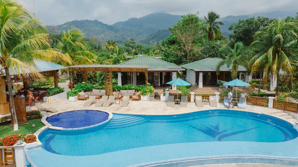 Infinity pool