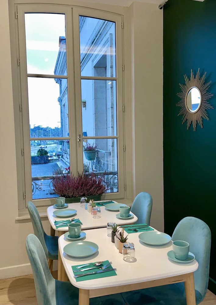 Breakfast area