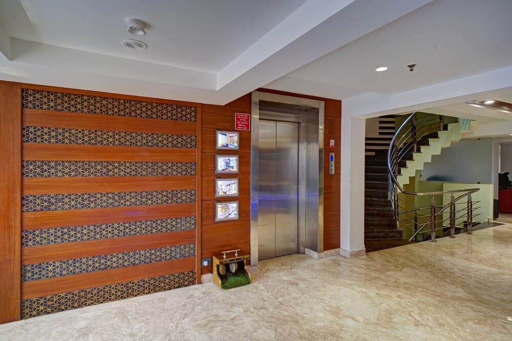 Elevator