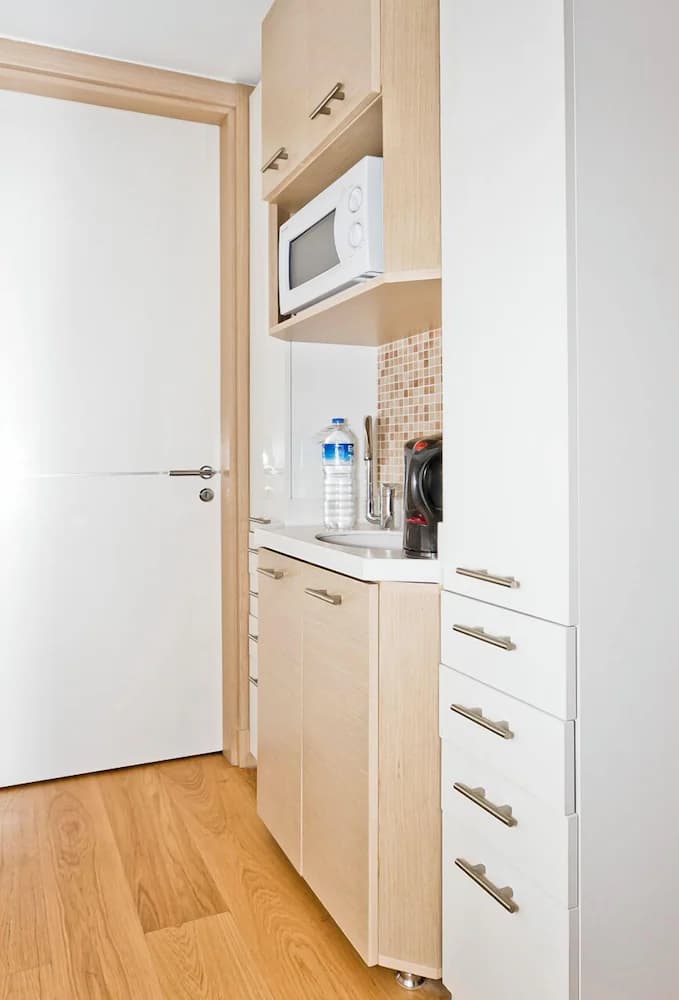 Private kitchenette