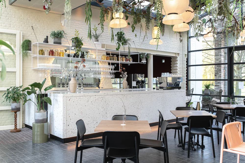 Coffee shop