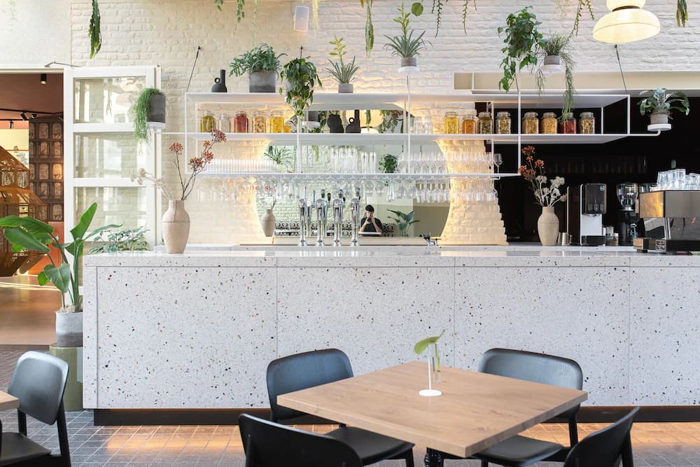 Coffee shop