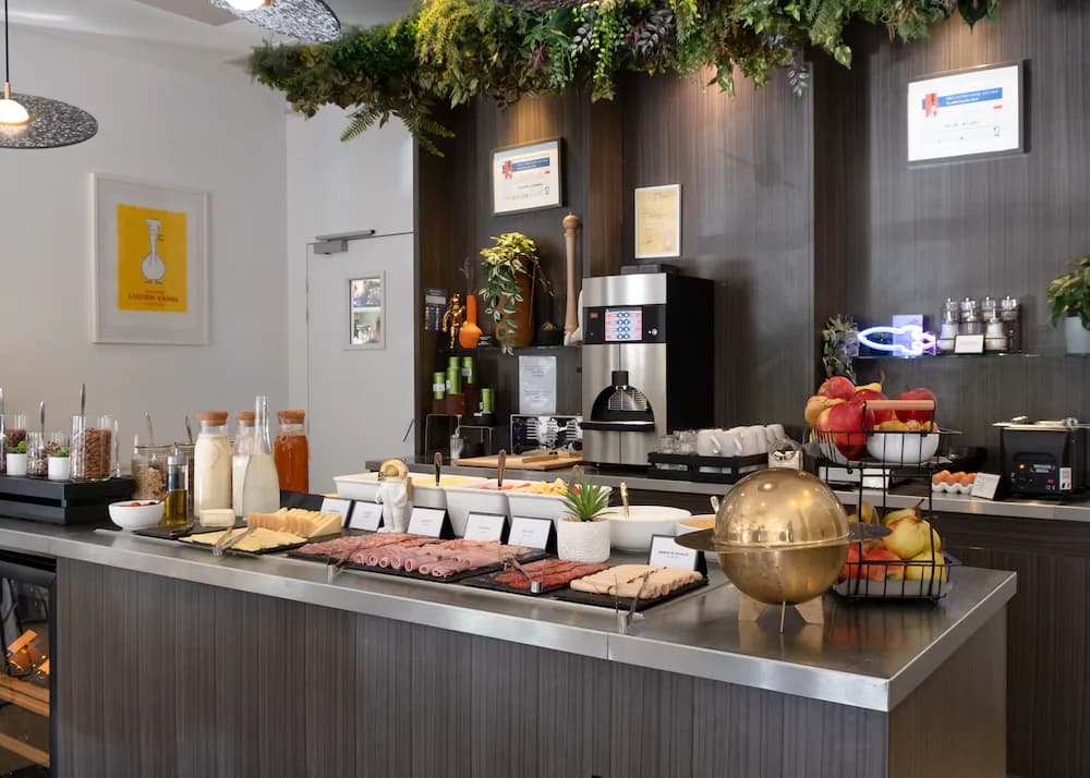 Breakfast buffet