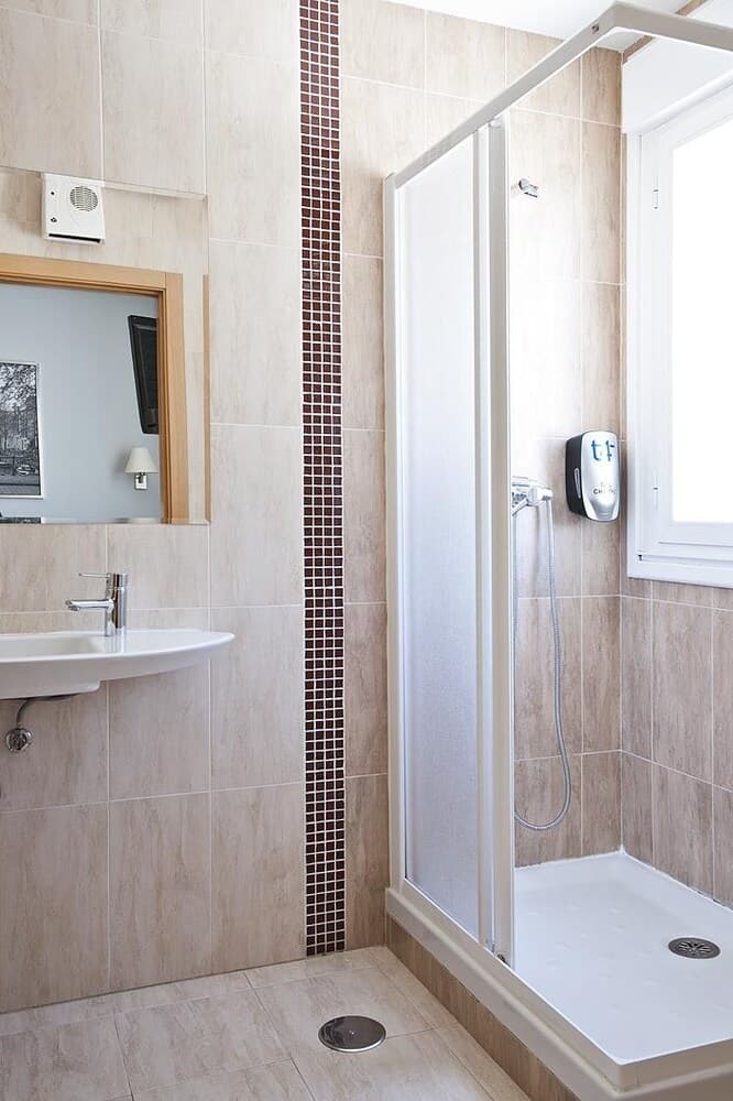 Bathroom shower