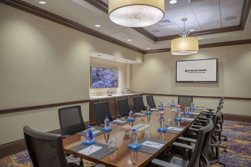 Meeting facility