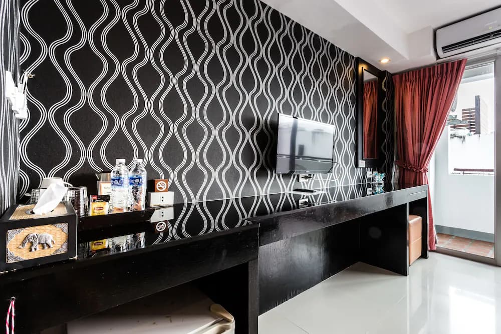 Room amenity